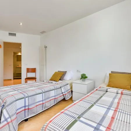 Atico Plaza Mayor View Apartment *