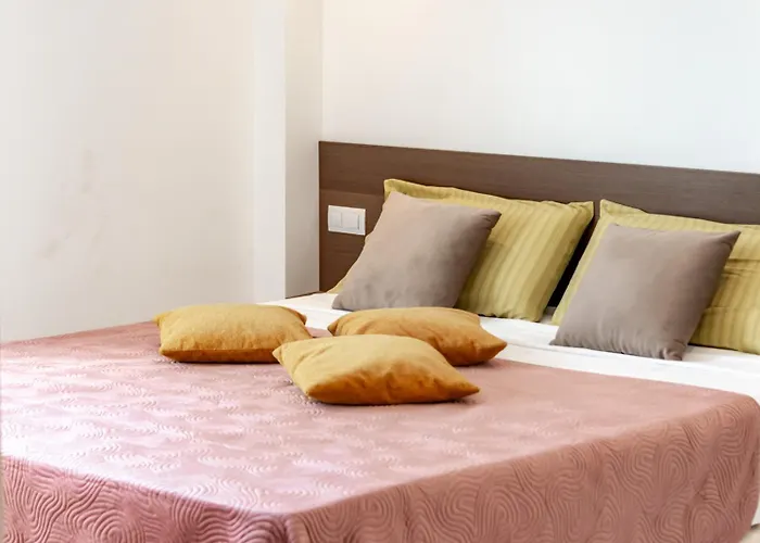 Atico Plaza Mayor View Apartment *